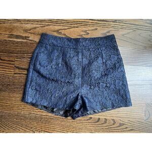 Andree women textured floral print shorts size S navy NWOT